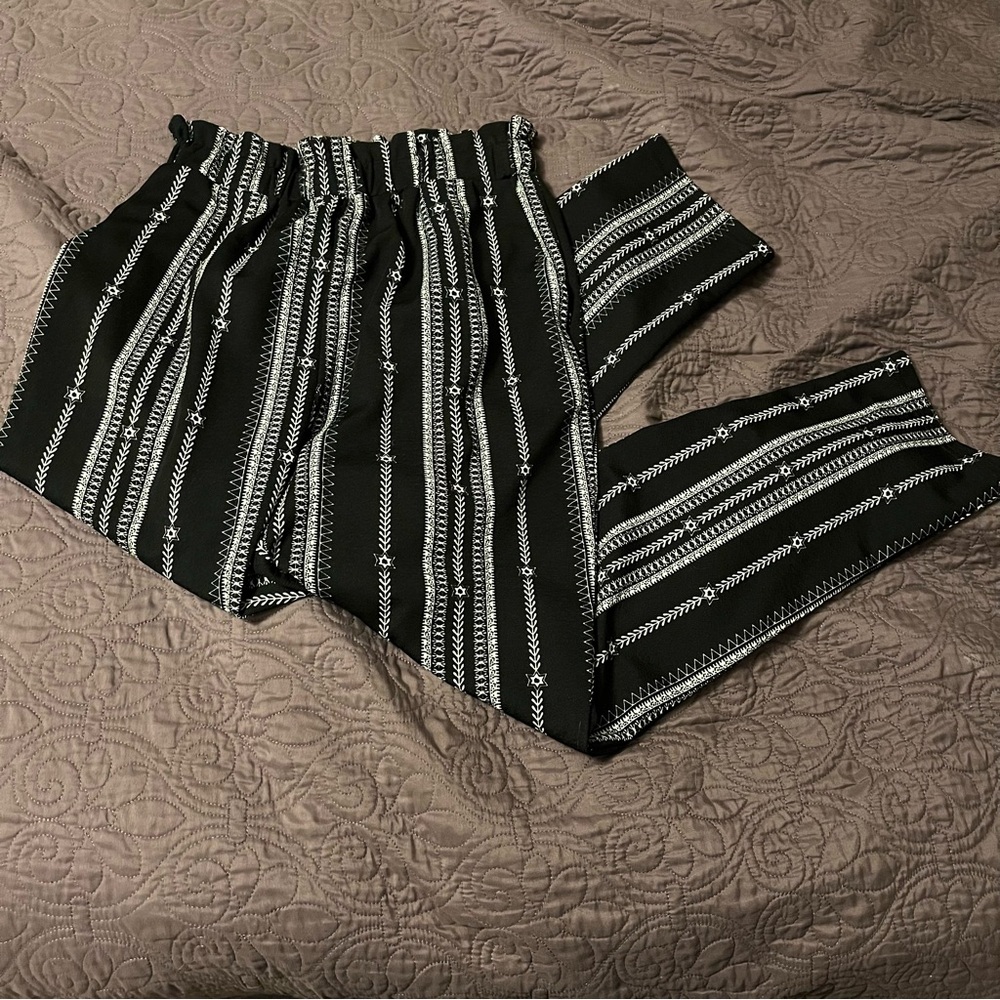 SHEIN Black and White Patterned Pants